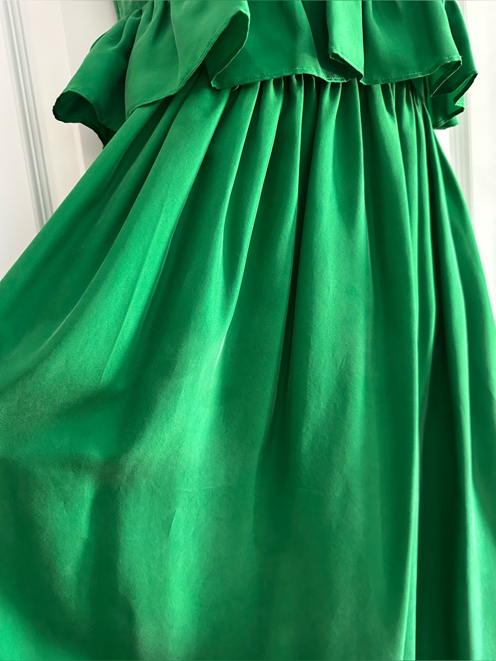 Ulla Johnson bright apple green silk spaghetti strap midi dress - Picture 8 of 12